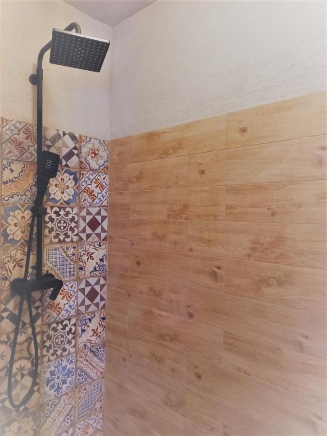 Mini Kamp Perla Otel Prvić Luka Dış mekan fotoğraf